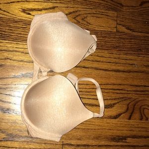 VICTORIA’S SECRET 32D Perfect Shape Bra